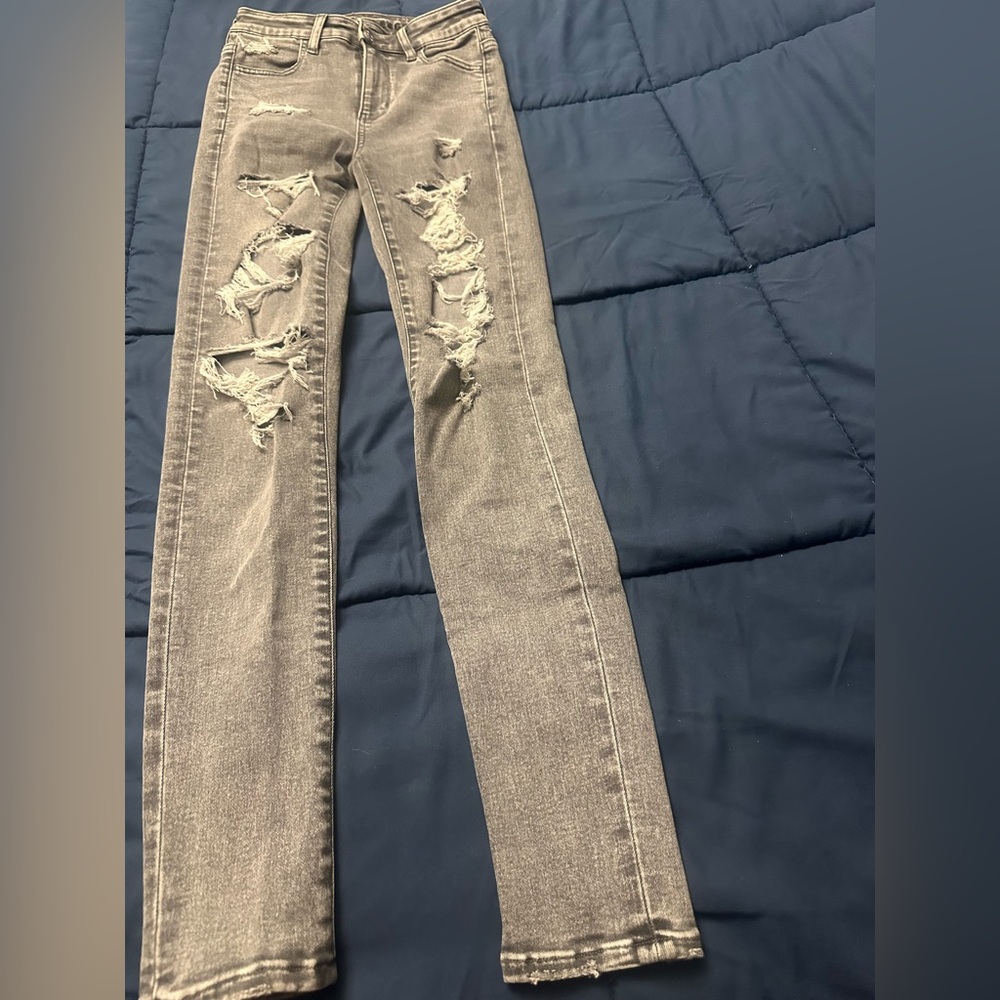 Gray ripped American Eagle Eagle jeans